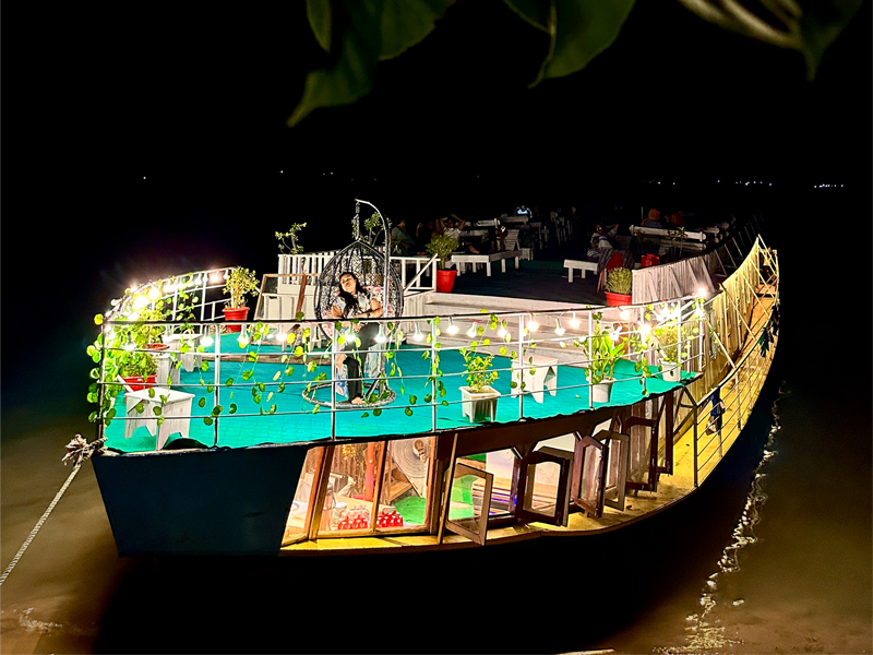 Bojra The Great Akbar